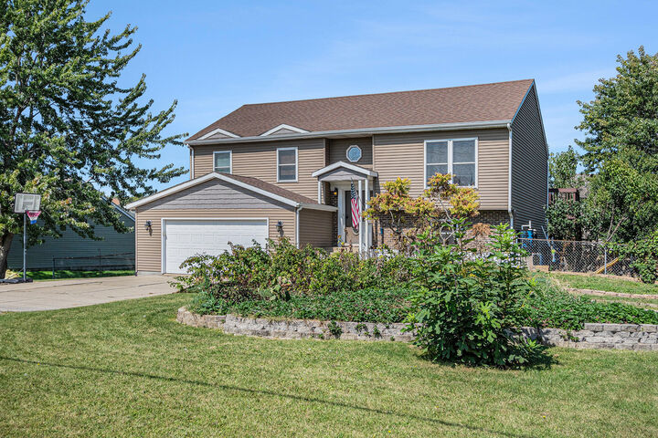 Property Photo:  229 W 550  IN 46385