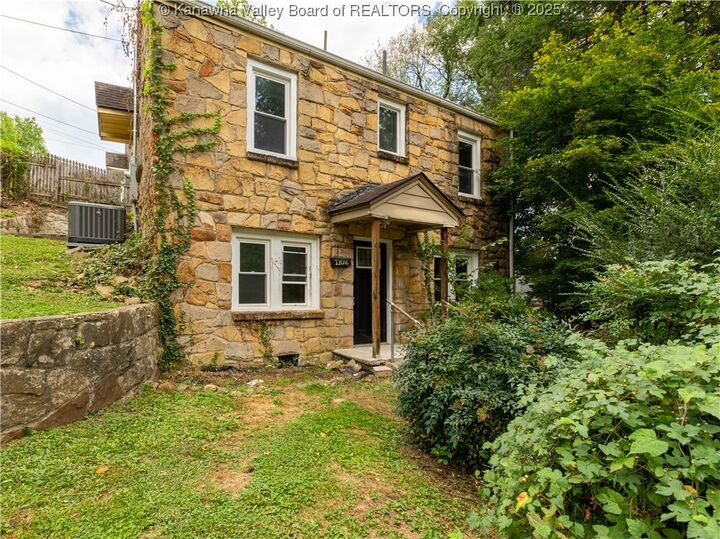1102 Rosalie Drive  Charleston WV 25302 photo