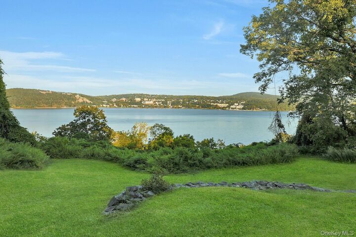 Property Photo:  8 Ayers Road  NY 10986 