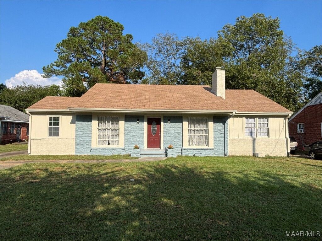 Property Photo: 3365 Southmont Drive AL 36105