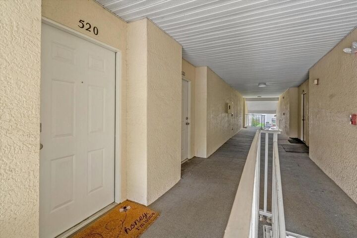 Property Photo:  3960 Southpointe Drive 520  FL 32822 