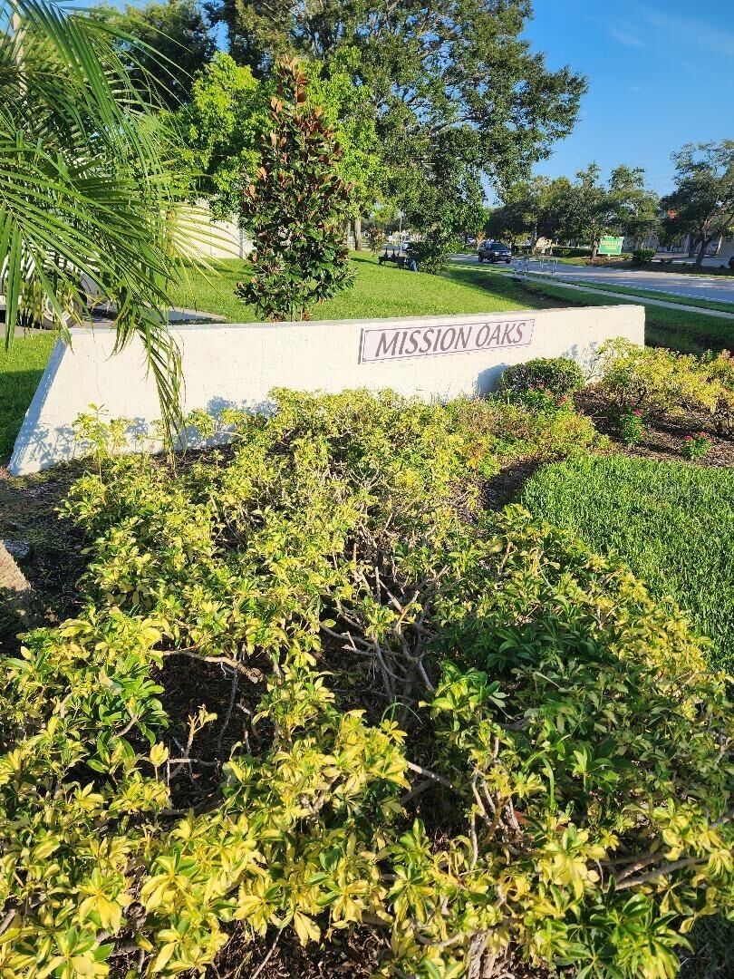Property Photo: 9033 Mission Oaks Boulevard FL 33776