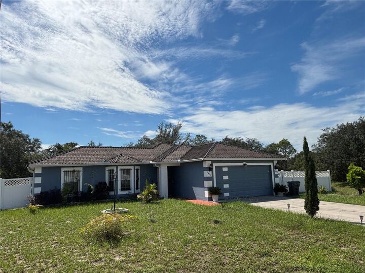 Property Photo:  1433 Sarasota Drive  FL 34759 