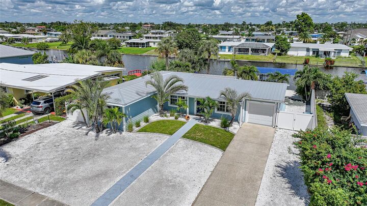 Property Photo:  21812 Edgewater Drive  FL 33952 