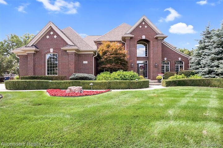 54127 Salem Drive  Shelby Twp MI 48316 1371 photo