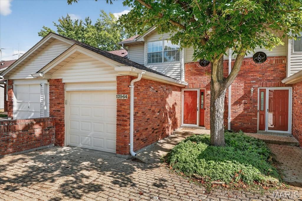 Property Photo:  12964 Autumn View Drive  MO 63146 