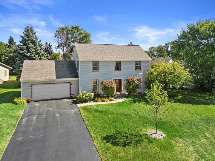 W225n2516 Alderwood Ln  Pewaukee WI 53186 photo