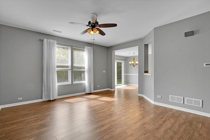 Property Photo:  1385 Crimson Lane  IL 60560 