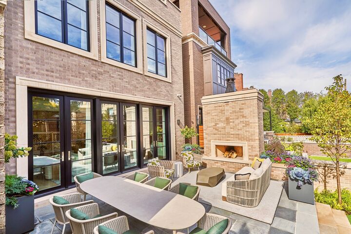 Property Photo: 1865 N Burling Street IL 60614