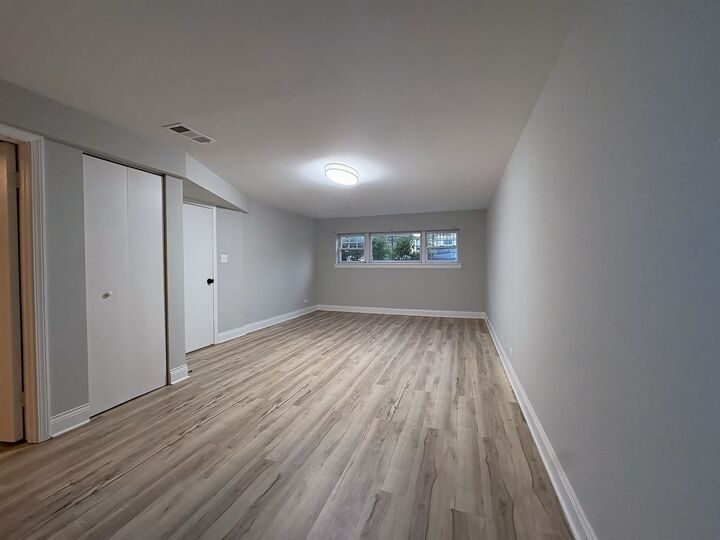 Property Photo:  5206 W Eddy Street G  IL 60641 
