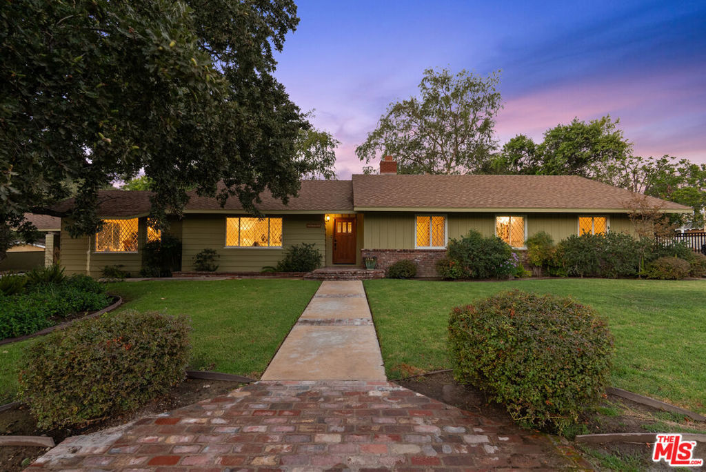 Property Photo:  24364 Arcadia Street  CA 91321 