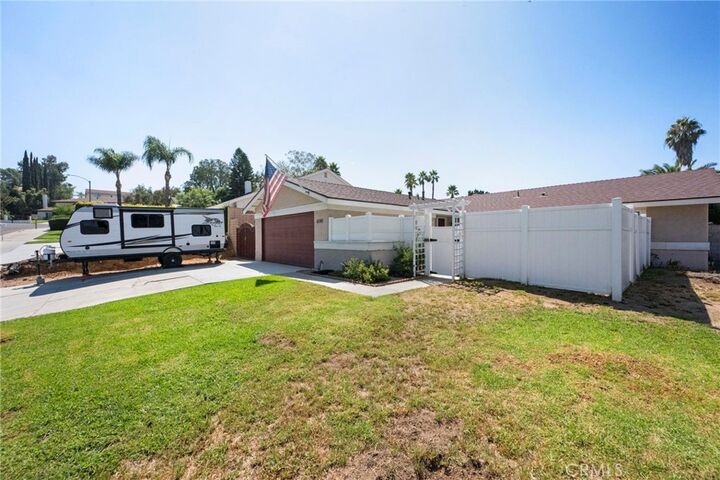 6141 Bluffwood Drive  Riverside CA 92506 photo