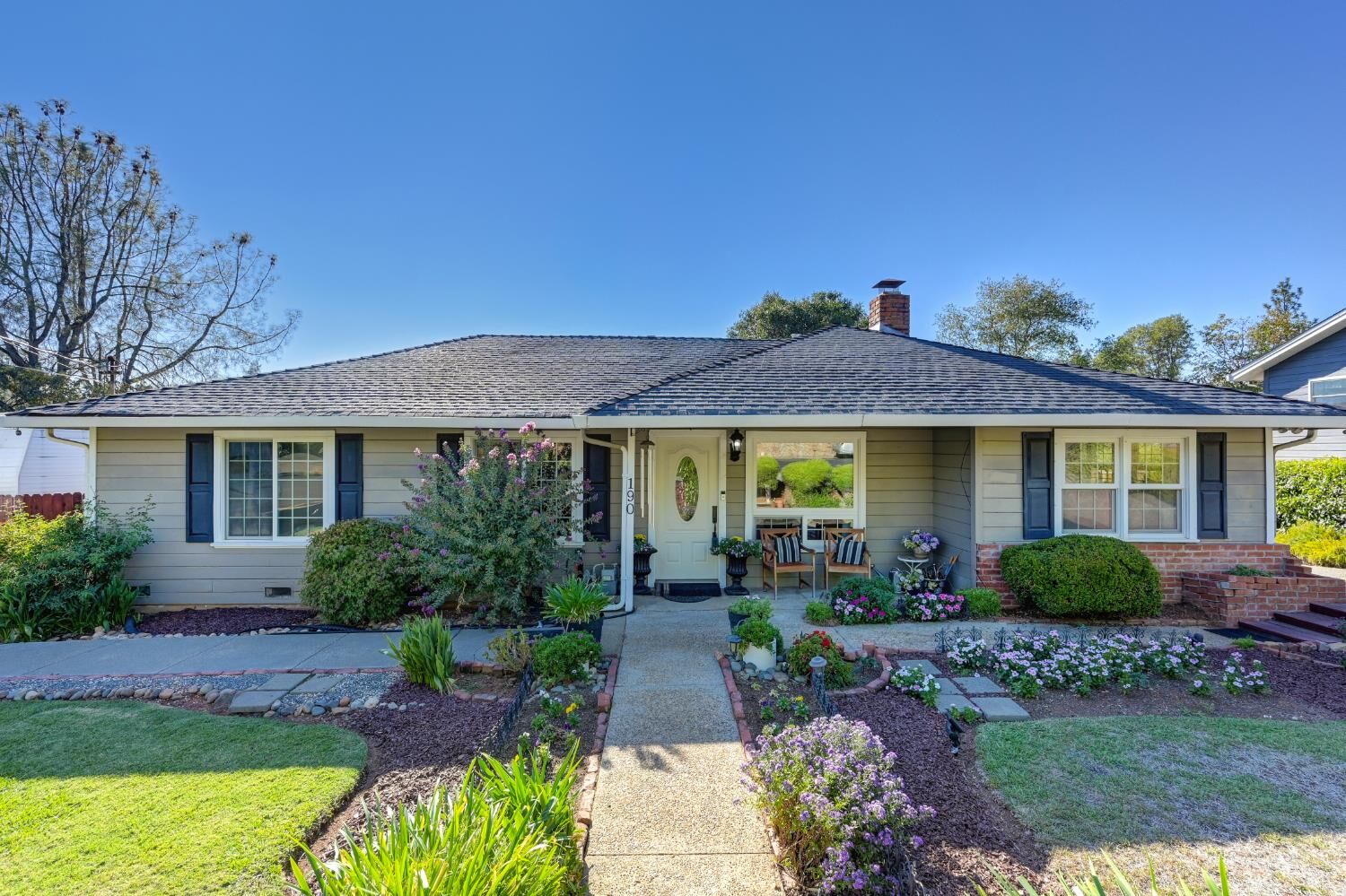 Property Photo:  190 Daniels Drive  CA 95603 