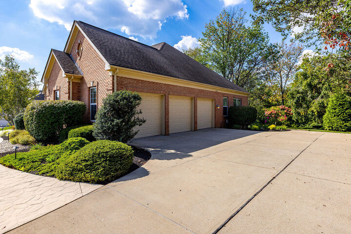 Property Photo:  988 Reigh Count Drive  KY 41091 
