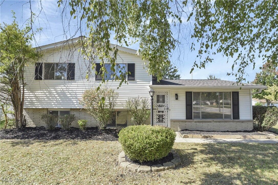 Property Photo:  5876 Marra Drive  OH 44146 