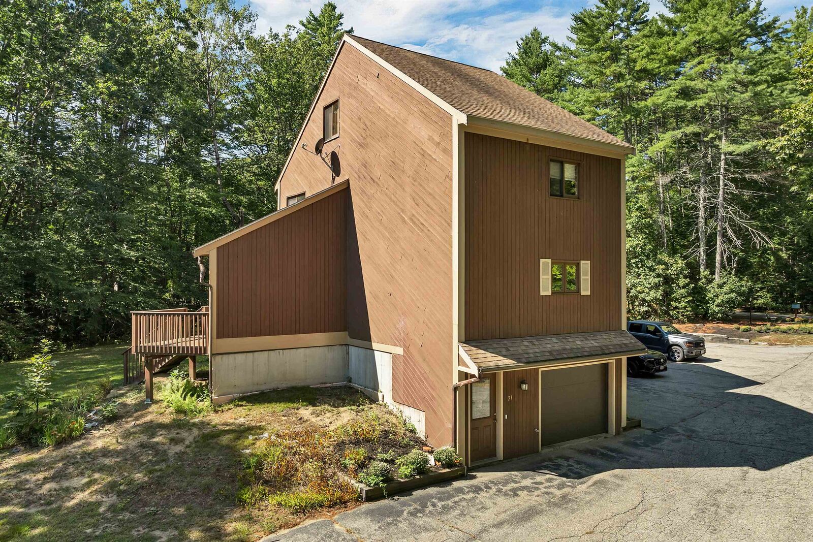 Property Photo:  153 Coffin Road  NH 03042 
