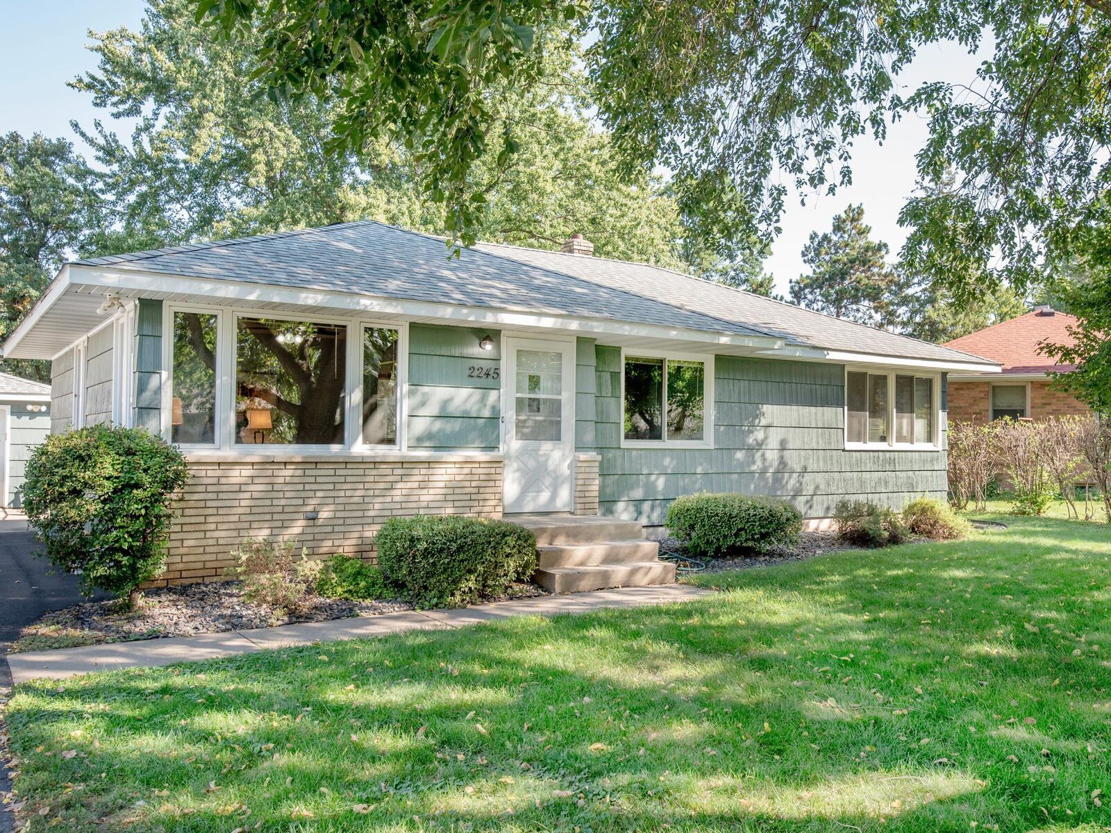 Property Photo:  2245 County Road F E  MN 55110 