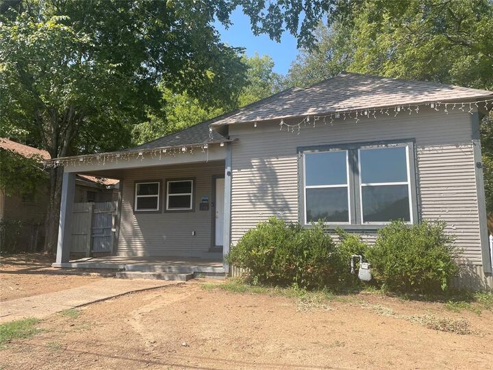 Property Photo:  233 10th Street NE  TX 75460 