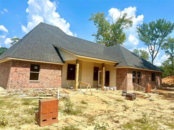 Property Photo:  1020 Voss Drive  LA 71078 