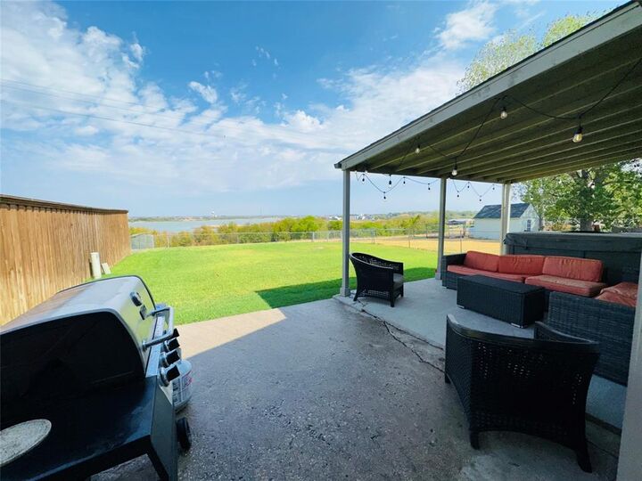 Property Photo:  4124 Ballard Trail  TX 75056 