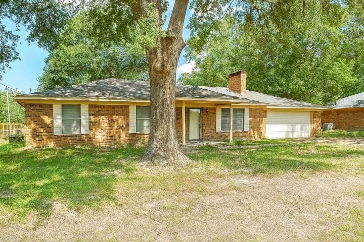 Property Photo:  181 Minwood Street  TX 75773 