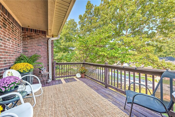 Property Photo: 27 NW Aveton Lane AR 72714