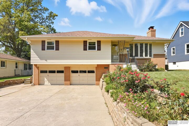 2418 S 49th Avenue  Omaha NE 68106 photo