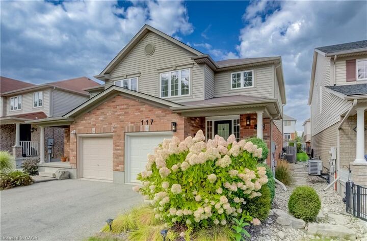 117 Sims Estate Drive  Kitchener ON N2A 0A9 photo