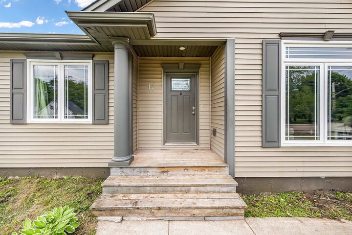 Property Photo:  17 Royalty Road  PE C1E 3E7 