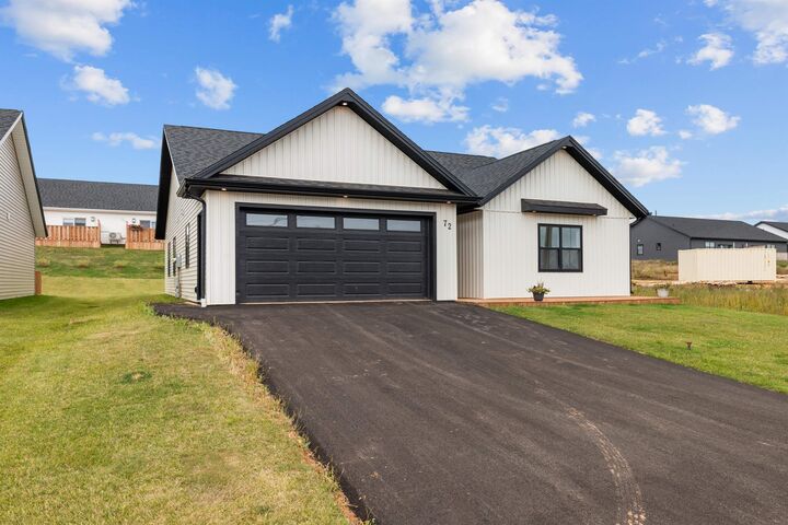 Property Photo:  72 Hudson Avenue  PE C1A 1V5 