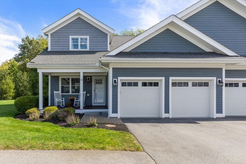 Property Photo:  14 Longwood Lane 14  MA 02339 