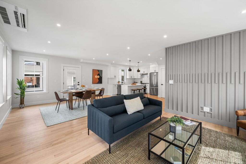 Property Photo:  14 Burton St 14  MA 02476 