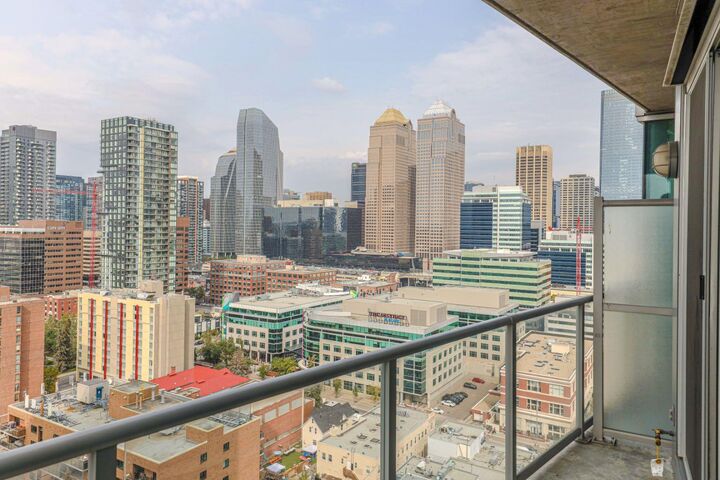Photo de la propriété:  135 13 Avenue SW 1806  AB T2R 0W8 