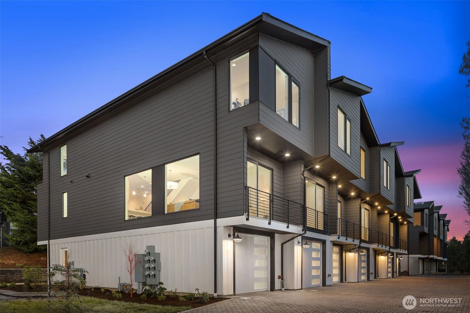 Property Photo:  12705 NE 144th Street B  WA 98034 