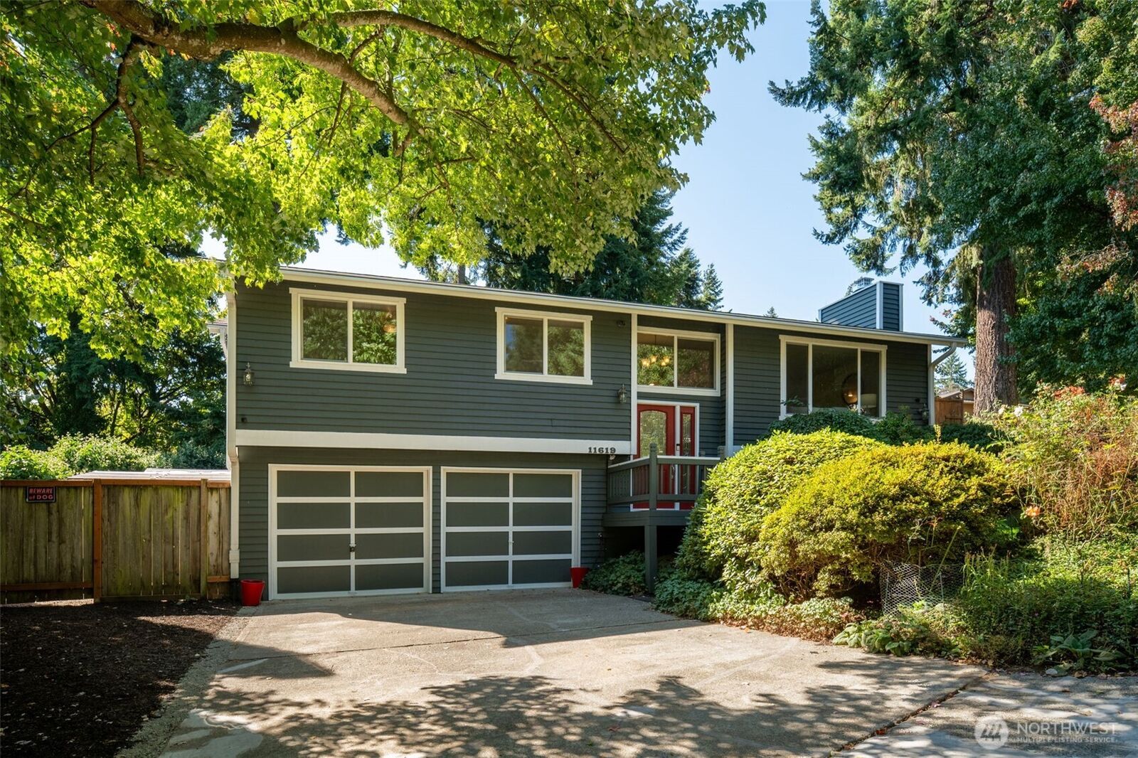 Property Photo:  11619 NE 97th Street  WA 98033 