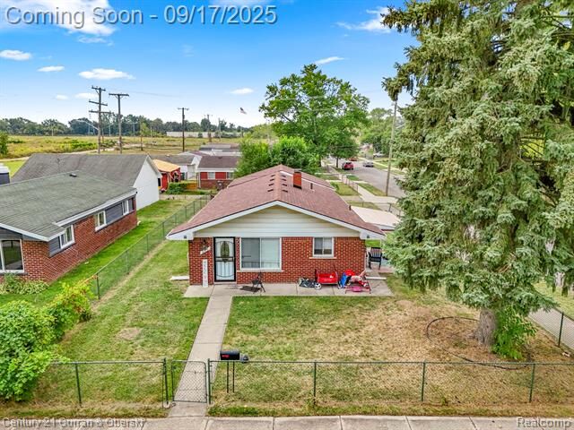 Property Photo:  213 Suburban Street  MI 48229 