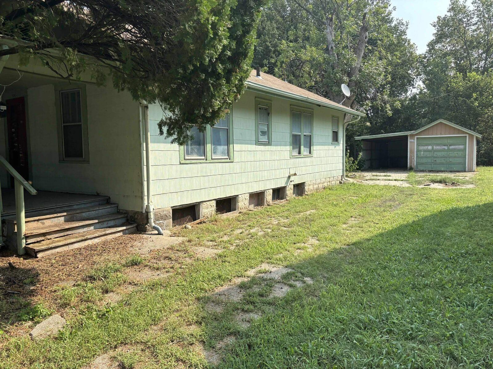 Property Photo:  338 N Piatt Ave  KS 67214-4313 