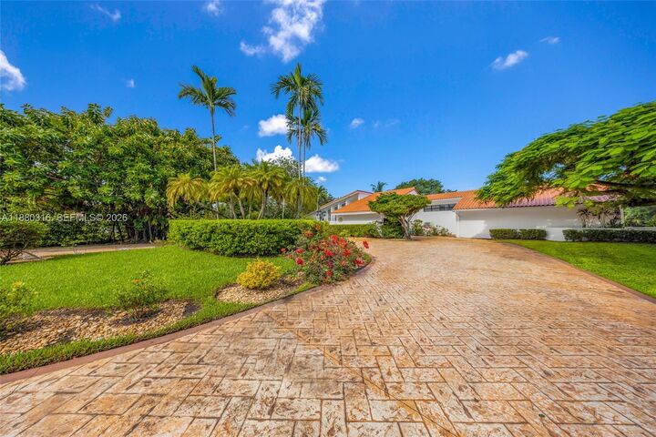 Property Photo:  10204 SW 96th Ct  FL 33176 