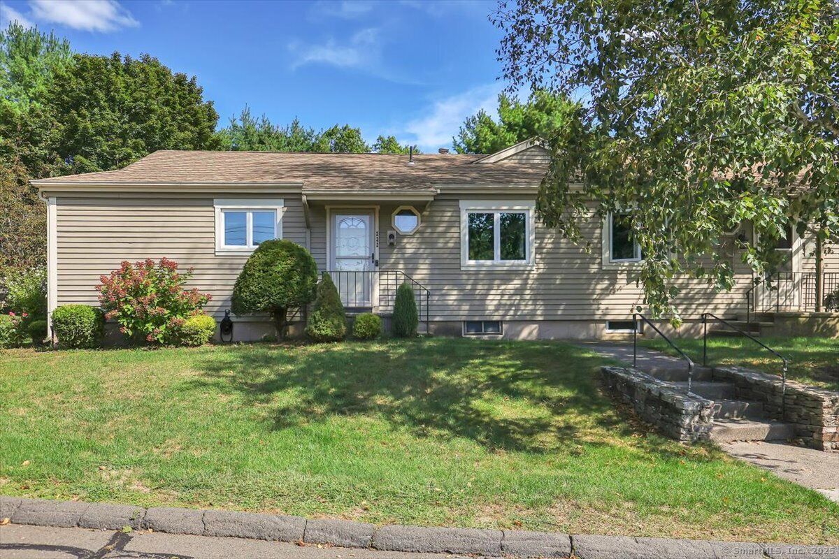 Property Photo:  332 Songbird Lane 332  CT 06489 