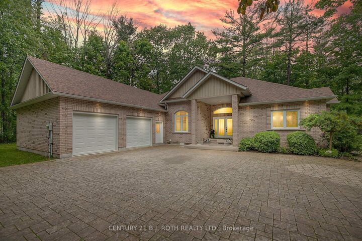 3925 Algoma Avenue  Innisfil ON L9S 2M4 photo