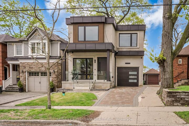 Property Photo:  112 Blantyre Avenue  ON M1N 2R5 