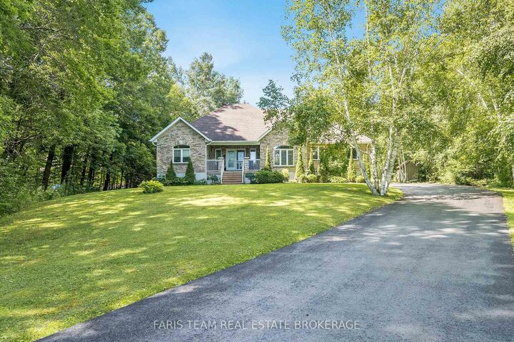 6 Meadowbrook Boulevard  Tiny ON L9M 0M2 photo
