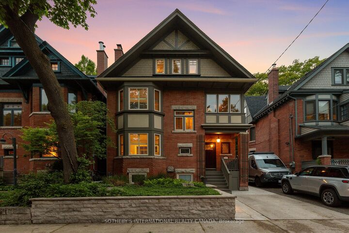 Property Photo:  52 Nina Street  ON M5R 1Z4 
