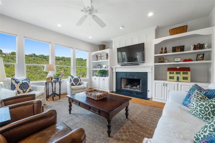 7108 Las Ventanas Drive  Austin TX 78731 photo