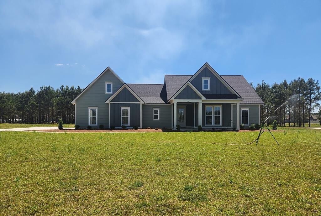 Property Photo:  125 Willow Oak Loop  GA 31763 