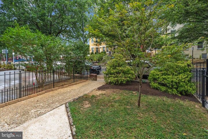 Property Photo:  1026 Park Road NW  DC 20010 
