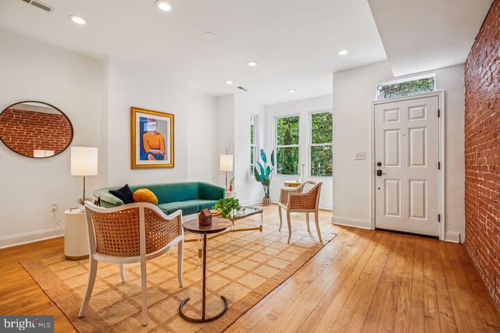 Property Photo: 1124 G Street NE DC 20002
