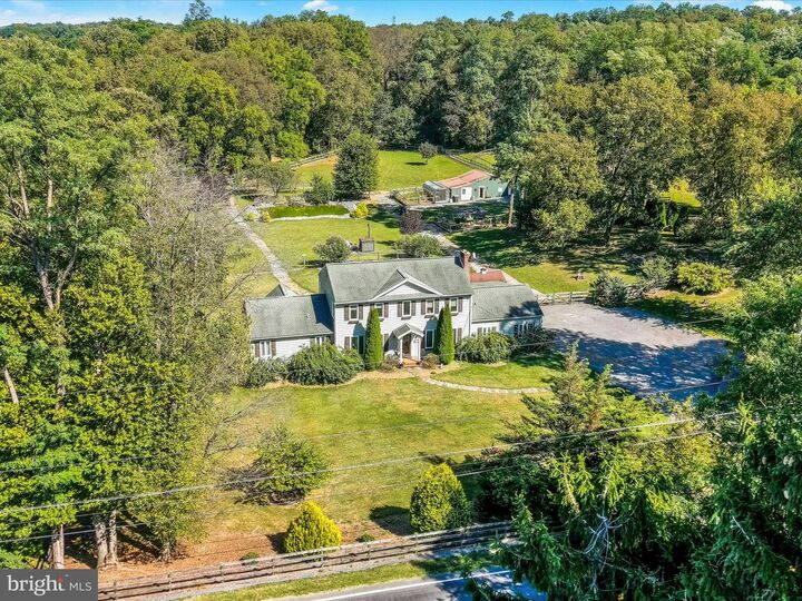 131 Simmons Road  Mechanicsburg PA 17055 photo