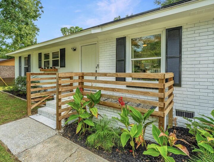 Property Photo:  1512 Seacroft Road  SC 29412 