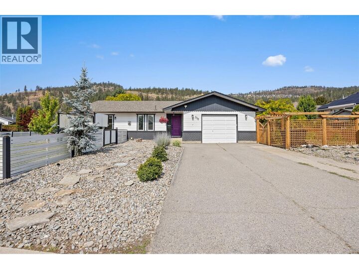 Property Photo: 308 McTavish Road BC V1V 1P2